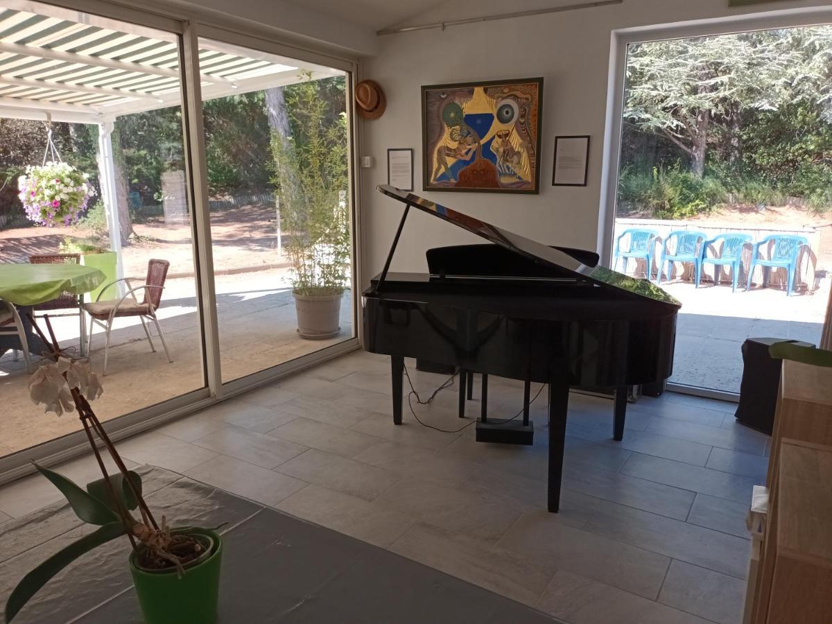 Chambres Tomate, Dans Maison Avec Petit Escalier A 6Km Du Festival De Piano De La Roque D'Antheron Rognes Εξωτερικό φωτογραφία